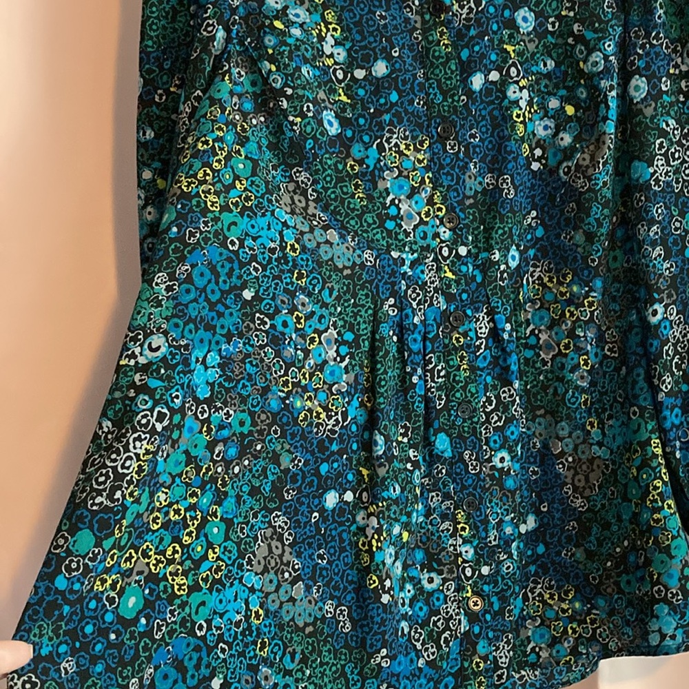 Women’s floral top size large - Picture 4 of 4